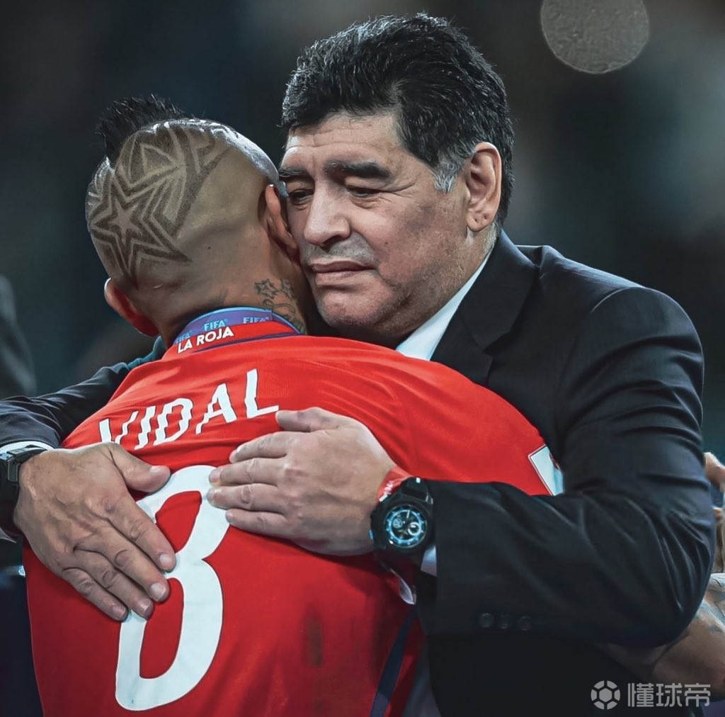 华体会官方-艾曼纽夫人1974